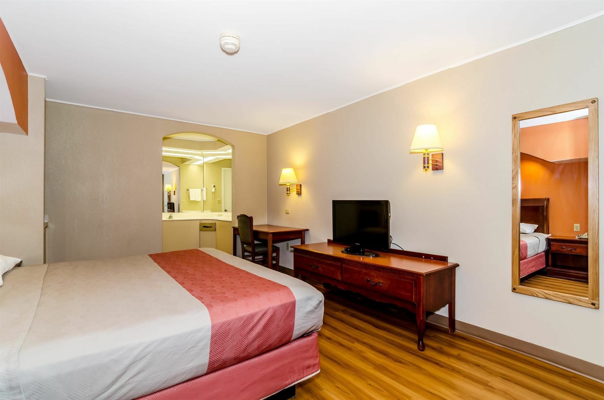 Motel 6-Newark, De Екстер'єр фото
