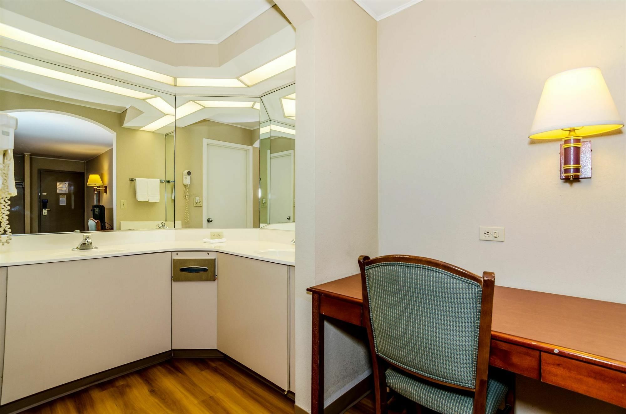 Motel 6-Newark, De Екстер'єр фото