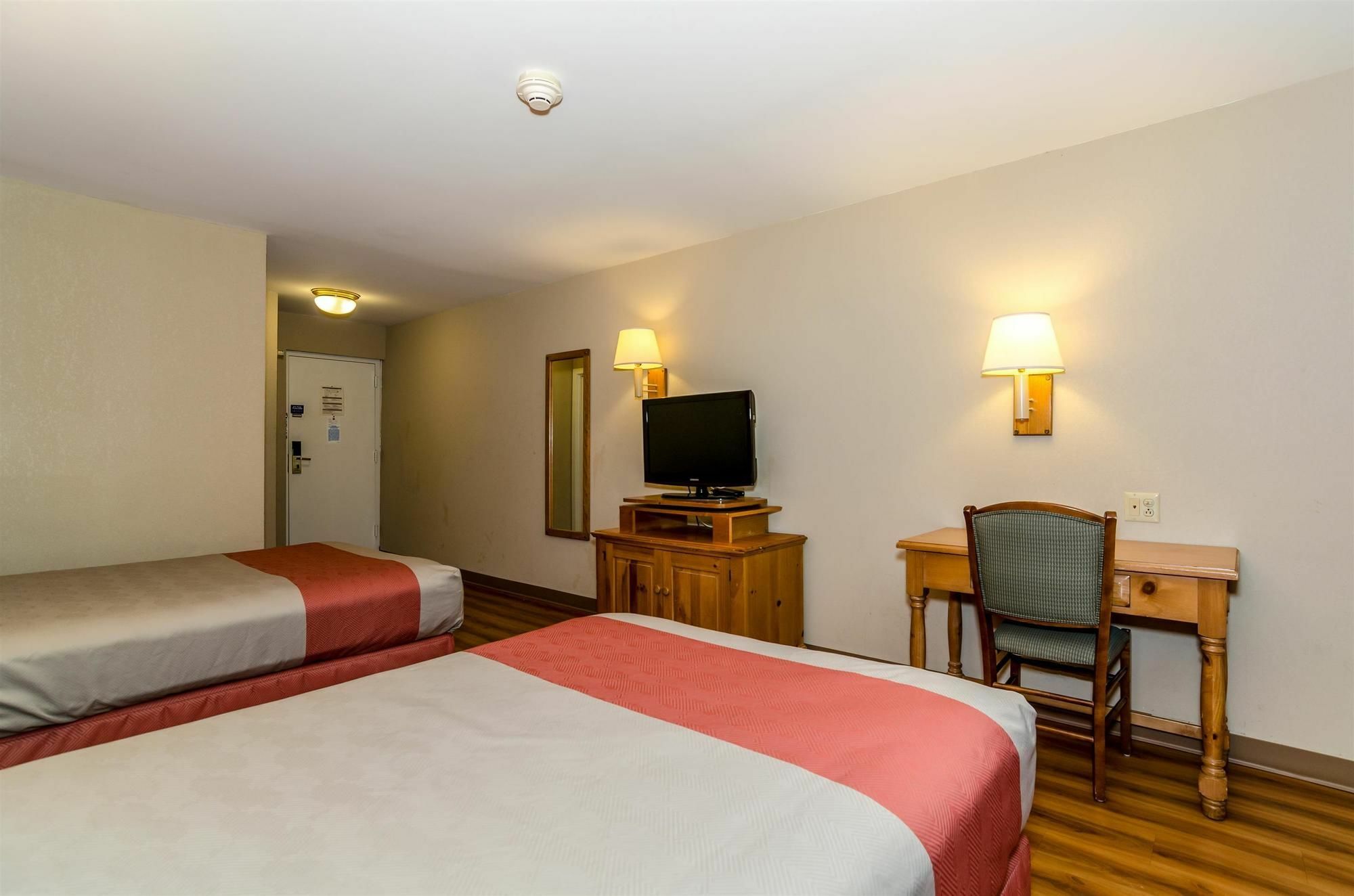 Motel 6-Newark, De Екстер'єр фото